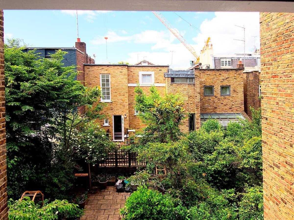 Serene Townhouse With Parking London Exterior photo